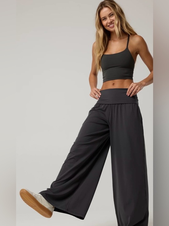aerie Pants - Aerie Offline Wide-Leg Black Women's Palazzo Pants 
Small